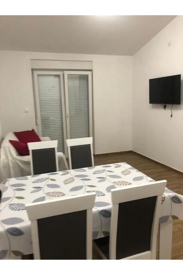 Beach Front Paradise Apartment Sukosan