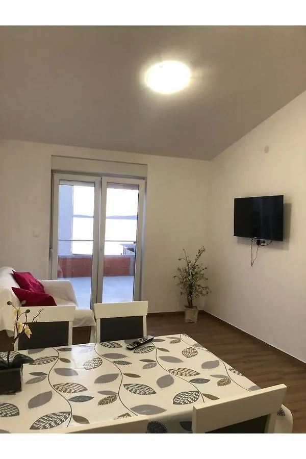 Beach Front Paradise Apartment Sukosan