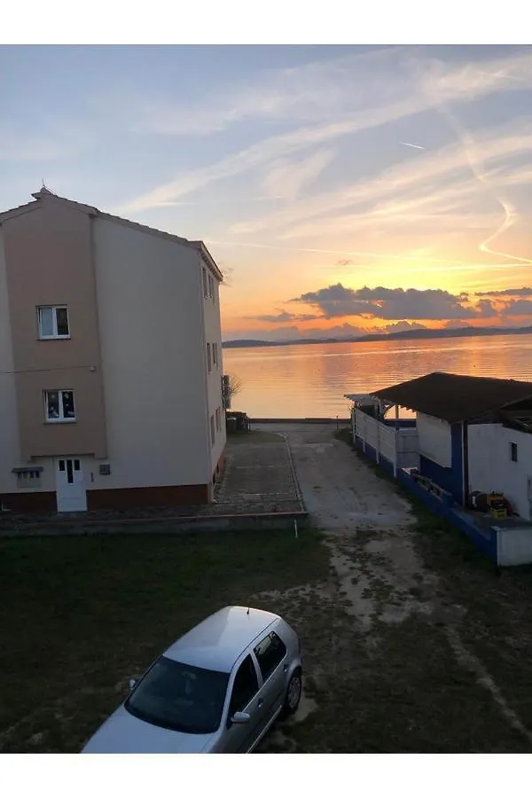 Beach Front Paradise Apartment Sukosan 0*,