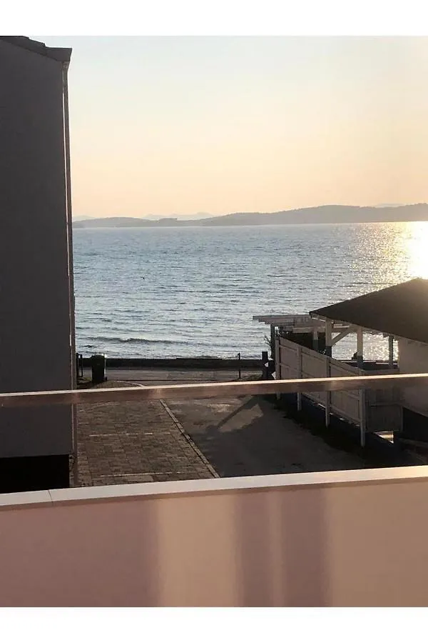Beach Front Paradise Apartment Sukosan Croatia