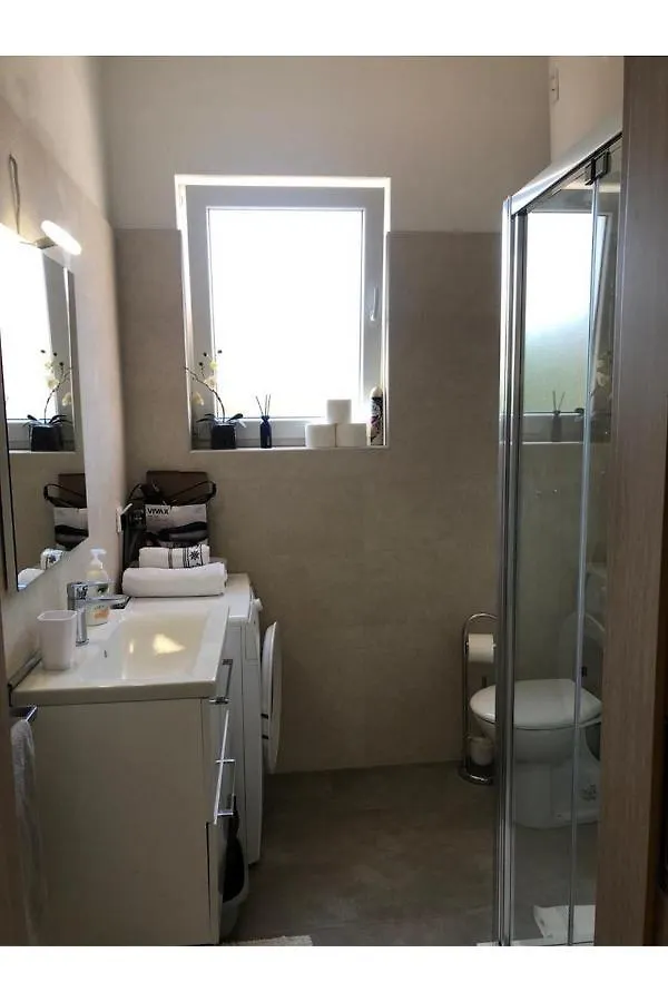 Beach Front Paradise Apartment Sukosan Croatia